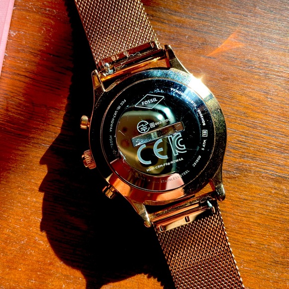 Ladies Rose Gold FOSSIL Hybrid Smart Watch ✨ - Picture 3 of 11